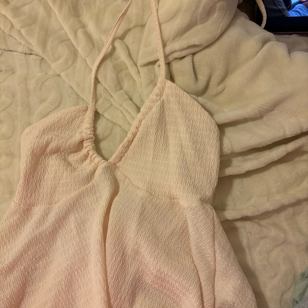 creme tied crop top, size xs